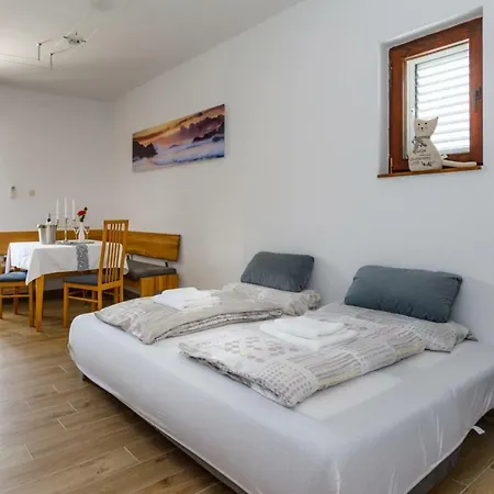 Apartment Apartman Kamila *