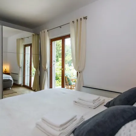 Apartment Apartman Kamila